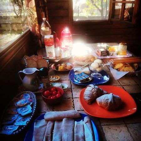 Casa Vacanze Le Pernici Ніколозі Екстер'єр фото